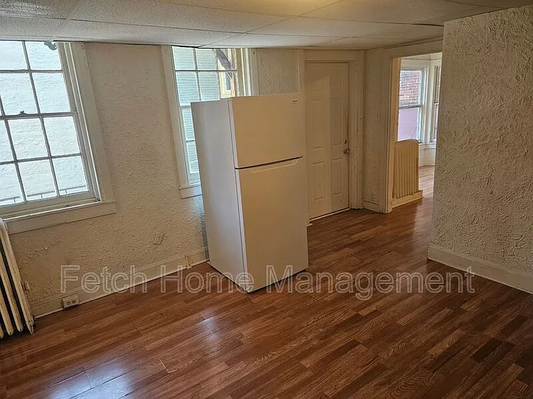 49-51 W Market St #1R — Photo 7