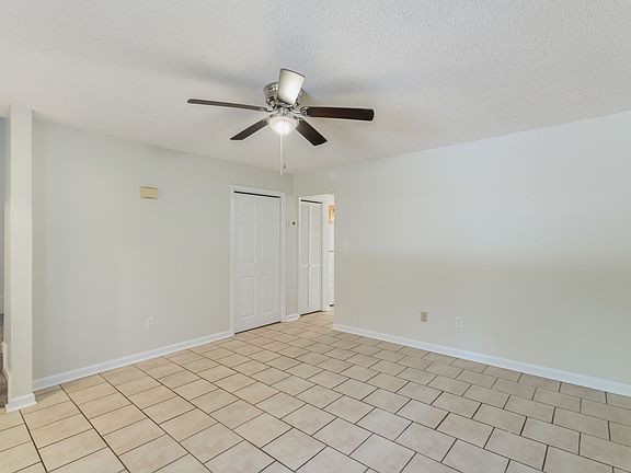 4th image of 165 Old Patton Ln #4