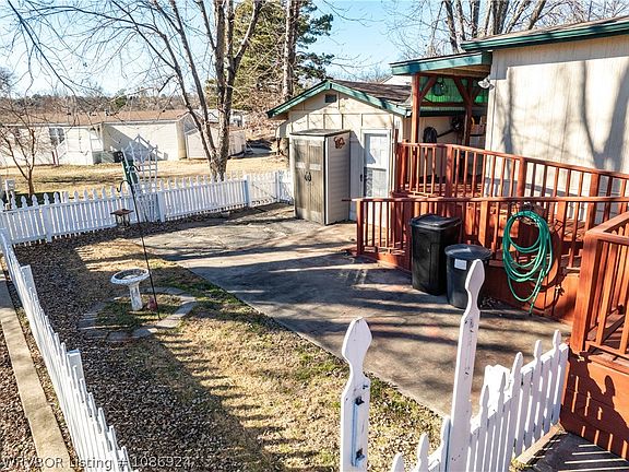 5th image of 1517 N Flat Rock Dr