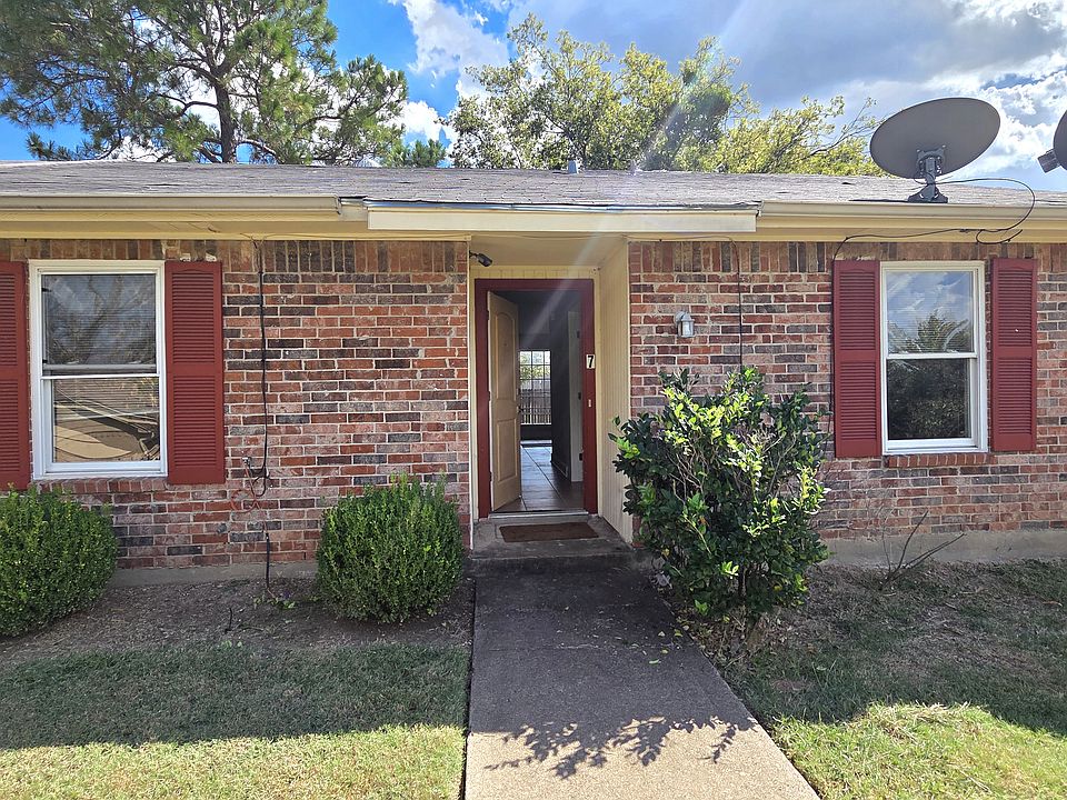 1st image of 7 E Mountain Ln
