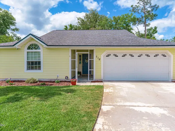 718 MARTINIQUE Court, Fleming Island, FL 32003