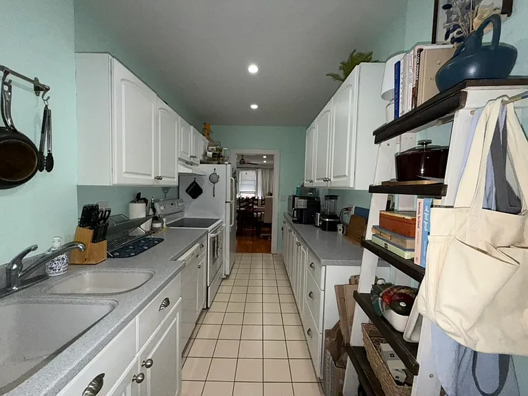 137 Englewood Ave #36A — Photo 12