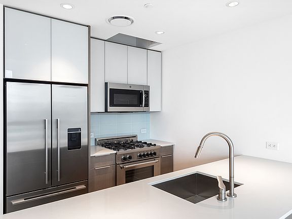 3rd image of 242 W 53rd St APT 55B