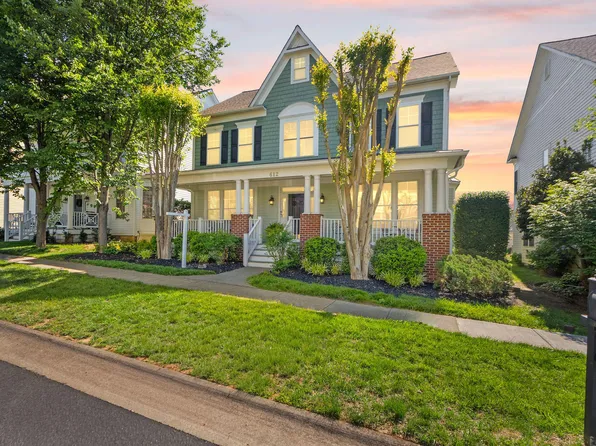 612 Greysands Ln, Purcellville, VA 20132