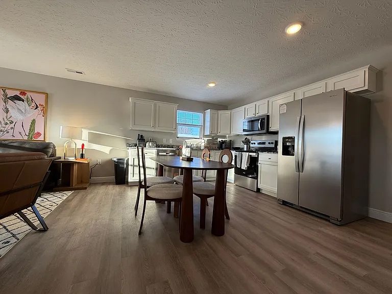 210 Taylor Dr — Photo 5
