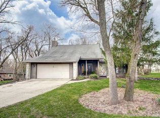 2801 Cricket Woods Dr, Dayton, OH 45414