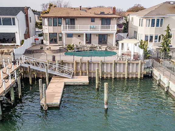 3rd image of 3487 E Bay Ct