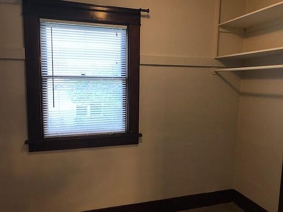 4th image of 413 S 34th St #A