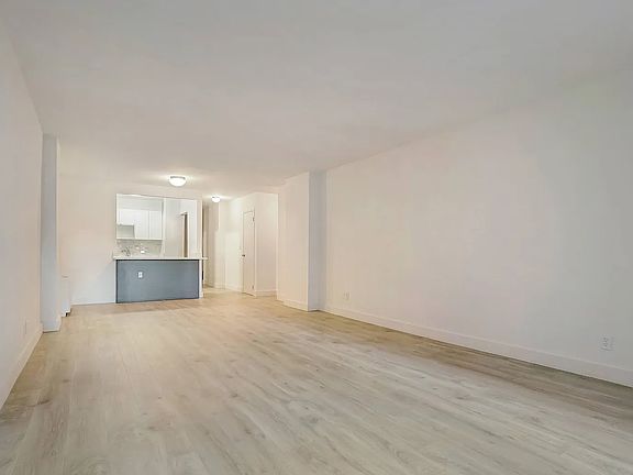 2nd image of 120 E 34th St #9CD