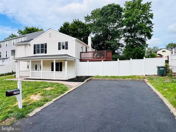1958 Summit Ave, Feasterville Trevose, PA 19053