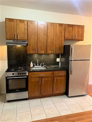 Rented by Dynamik Realty | media 12