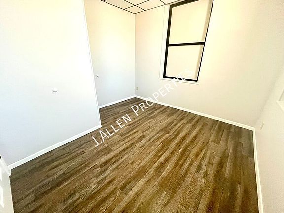3rd image of 313 N 12th St #211