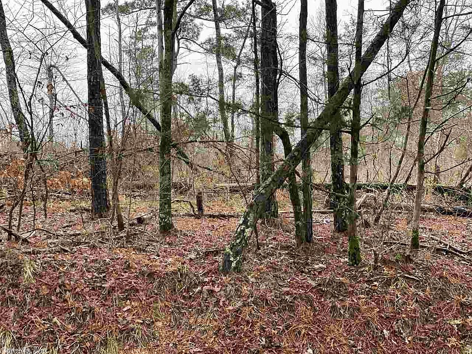 1st image of Oak Grove Ln