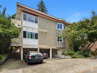 4267 N Woodland Park Avenue, Seattle, WA, 98103
