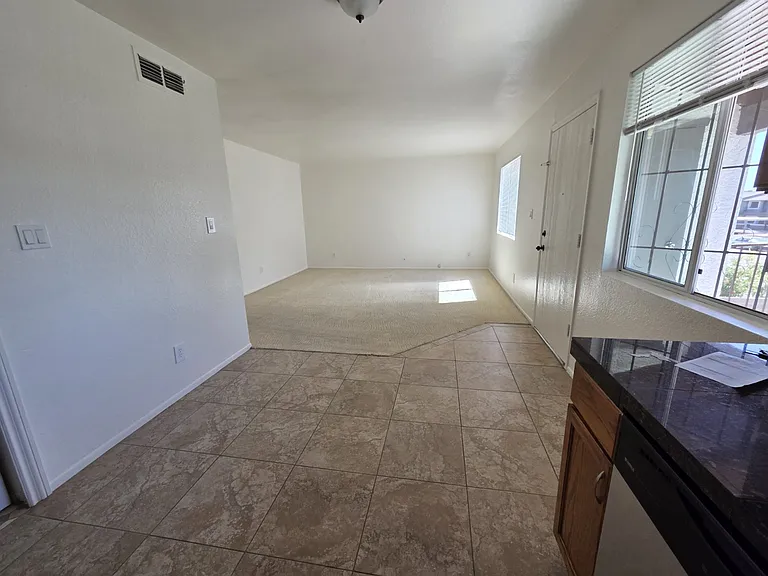 18009 N 40th Pl #3 — Photo 6