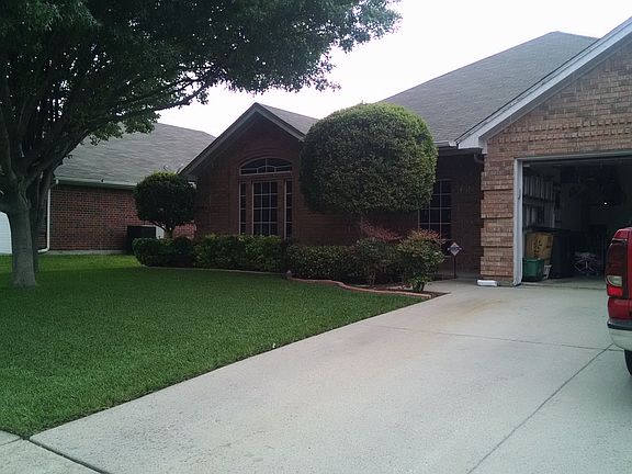 2nd image of 1132 Springwood Dr
