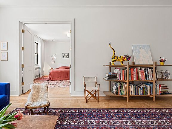 2nd image of 385 Argyle Rd APT 2G