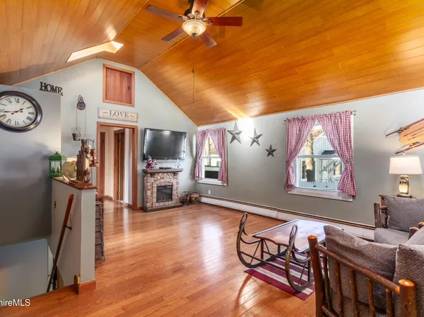 30 Pinehurst Ave, Pittsfield, MA 01201