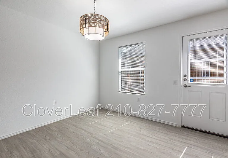 4407 Grassland Pass — Photo 10