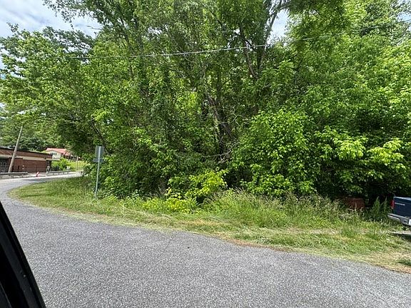 2nd image of E Highland St