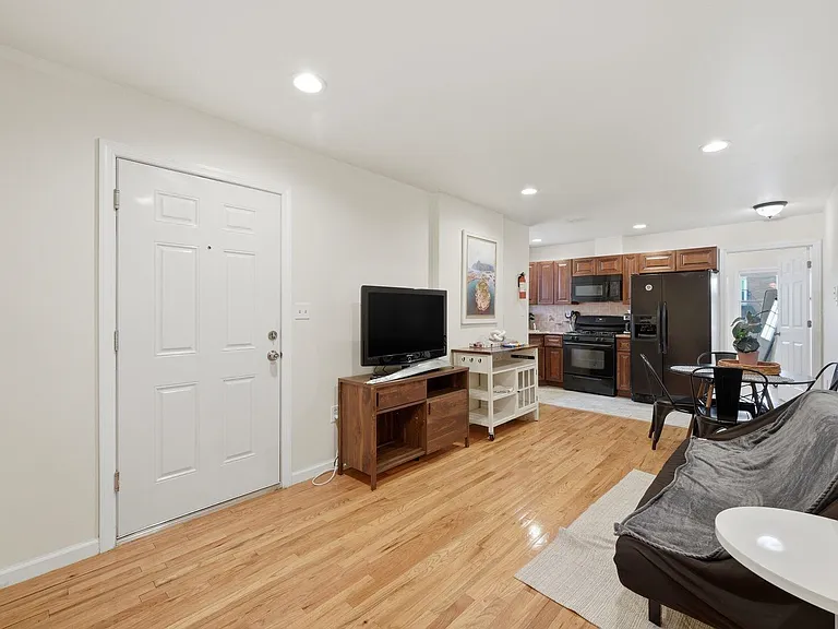 499 Ocean Ave #2 — Photo 5