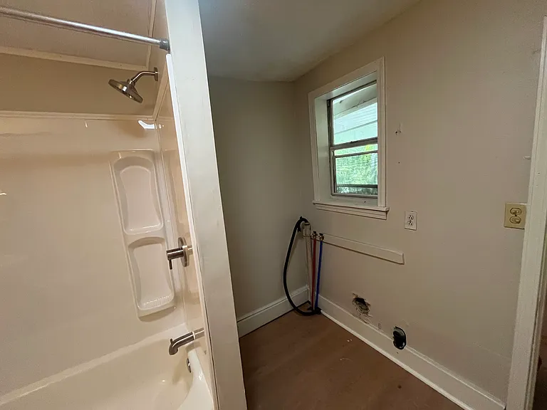 203 Ray St — Photo 9