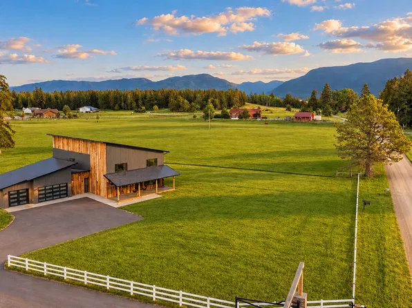 211 Cowboy Dr, Columbia Falls, MT 59912