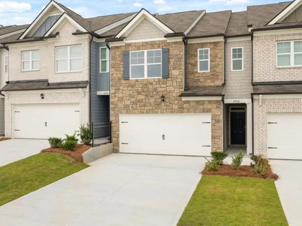 3736 Skylar Dr, Douglasville, GA 30135