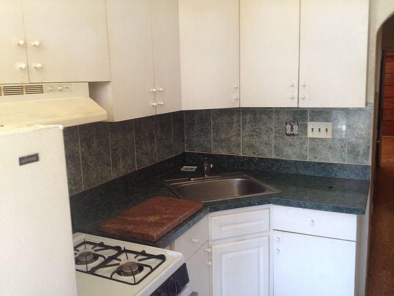 4th image of 640 51st St #2