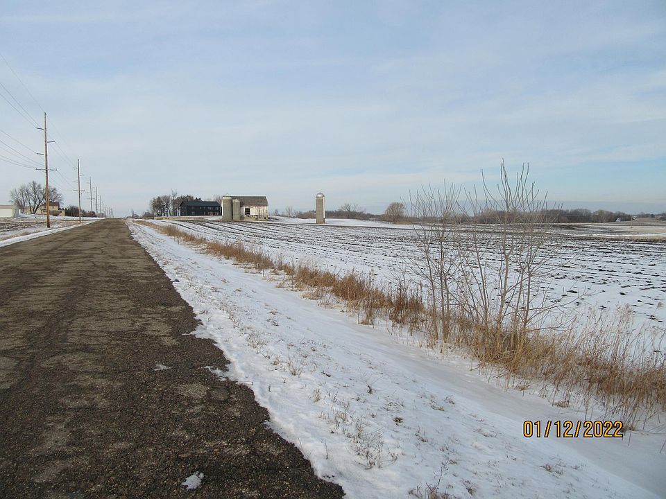 Jonathan Carver Pkwy, Chaska, MN 55318 MLS 6323772 Zillow