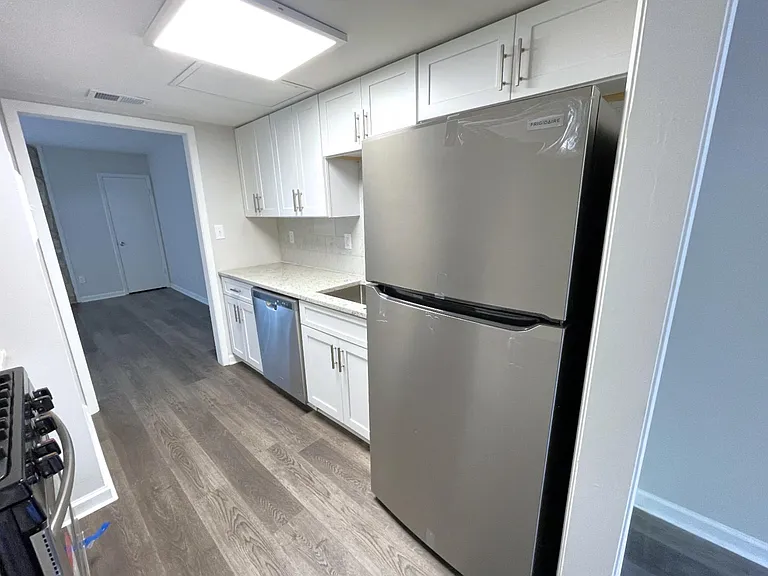 6340 Holcomb Way #A — Photo 8