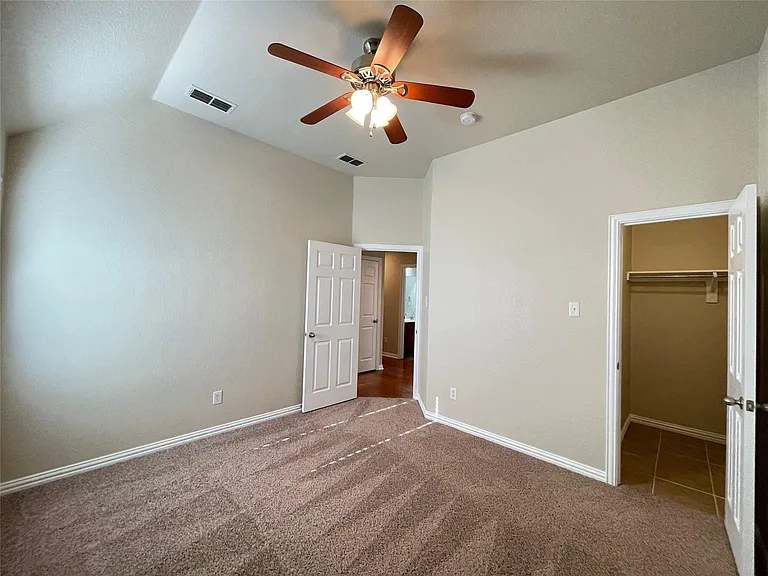 2902 Madison Dr — Photo 16
