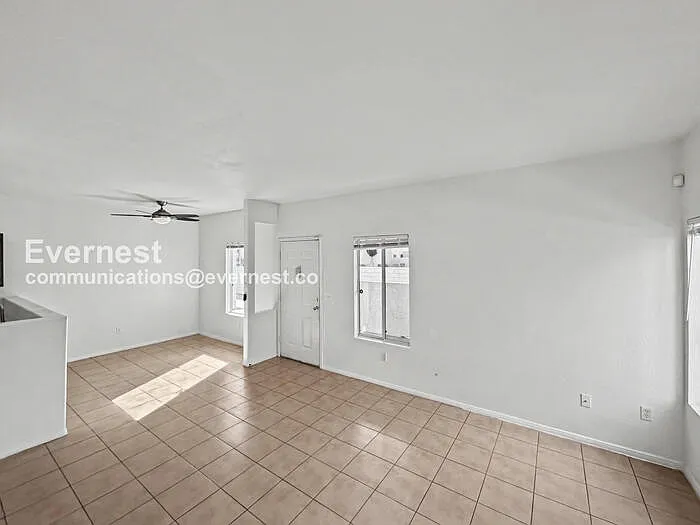 5922 W Vegas Dr — Photo 8