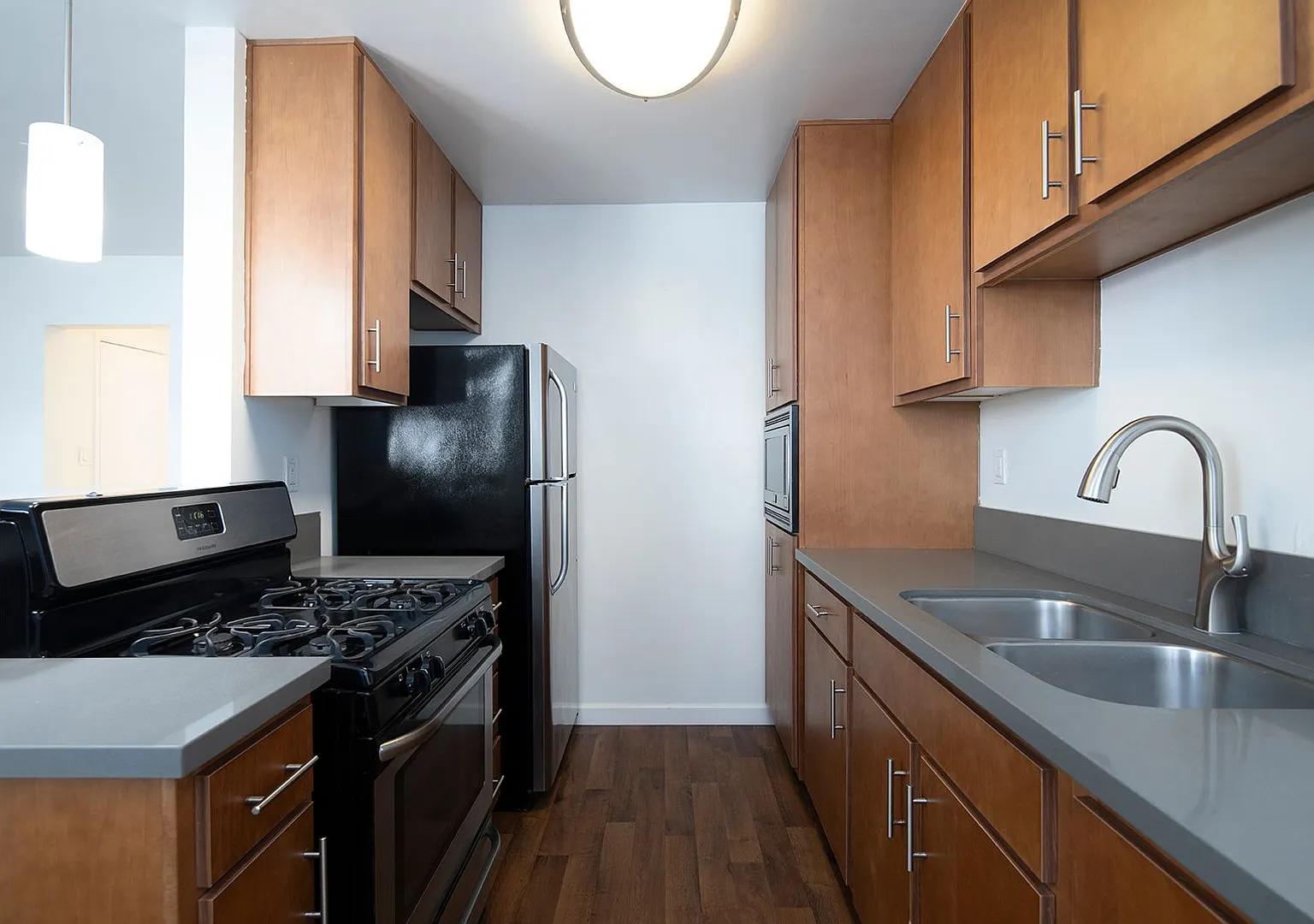 Playa Apartments — Photo 4
