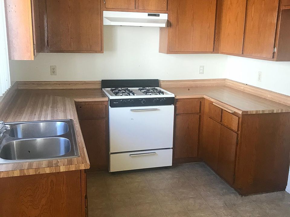 1st image of 14118 Cordary Ave APT 5
