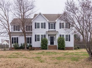 2820 White Rail Dr, Fuquay Varina, NC 27526