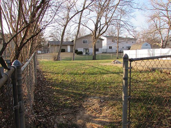 3rd image of 2329 Country Village Ct