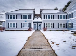 401 Springbrook Cir, Portsmouth, NH 03801