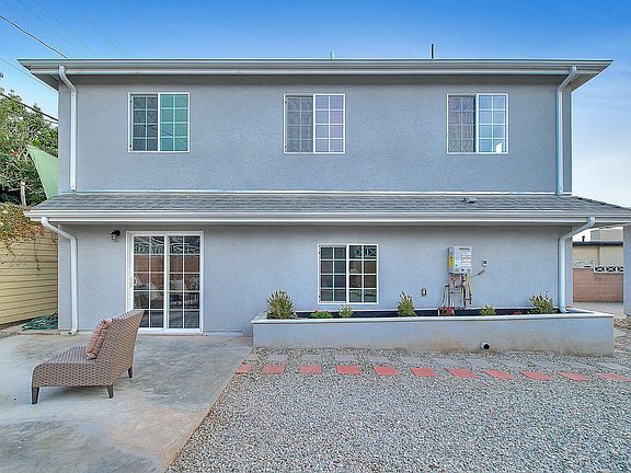 2nd image of 3034 Military Ave
