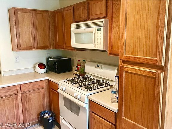 4th image of 9079 Glennon Ave