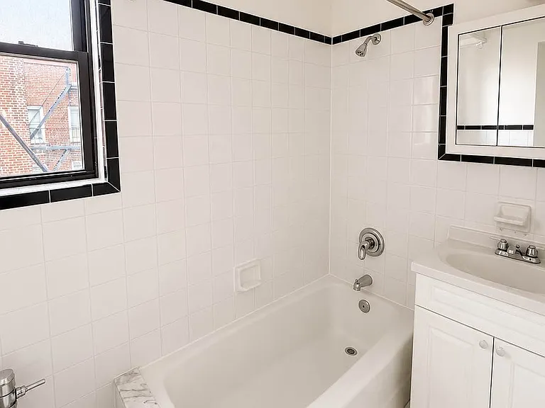 4015 Hampton St #6H — Photo 5