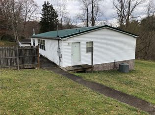 25 Smugglers Rd, Saint Albans, WV 25177