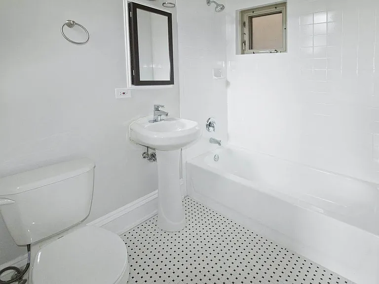 5533 S. Blackstone — Photo 10