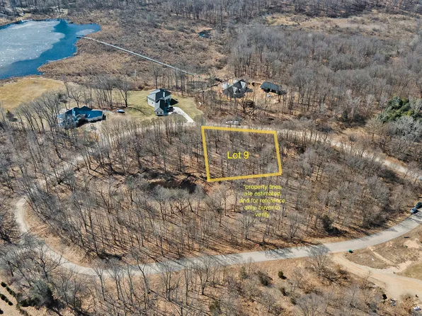 9 Highfield Rd, Three Rivers, MI 49093