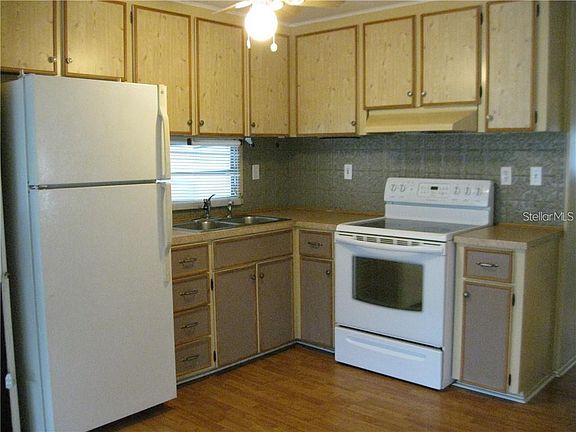 2nd image of 115 51st Avenue Dr W