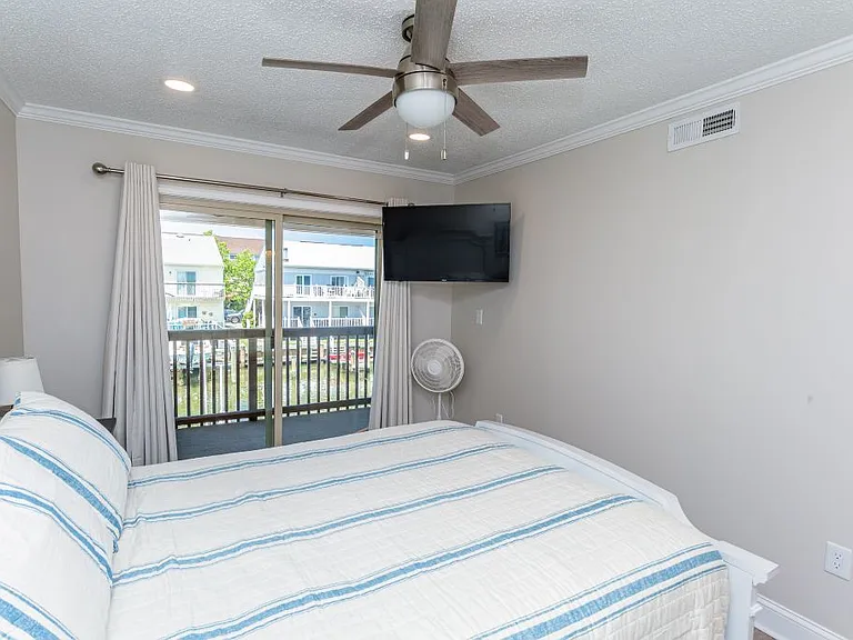 128 Captains Quarters Rd #202 — Photo 2