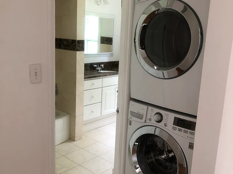 430 Mapleton Ave — Photo 59