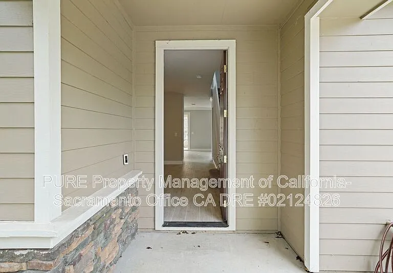 4909 Concordia Dr — Photo 3