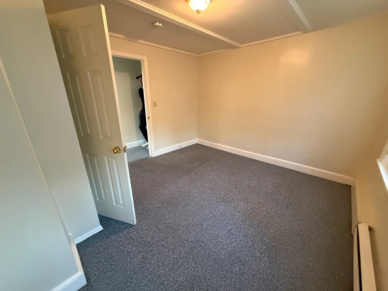 3 bed, $3,500 — Photo 2