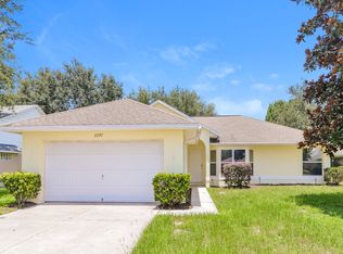 2297 W Moonlight Ln, Eustis, FL 32726